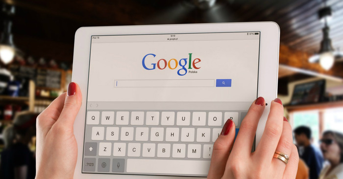 Does the Barrel Roll Trick Work for Any Search Query